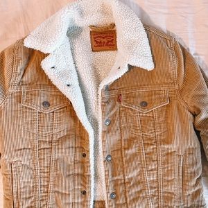 women’s Levi corduroy trucker jacket